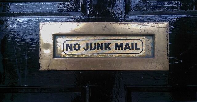 How to whitelist with Gmail A letterbox with no junk mail written on it